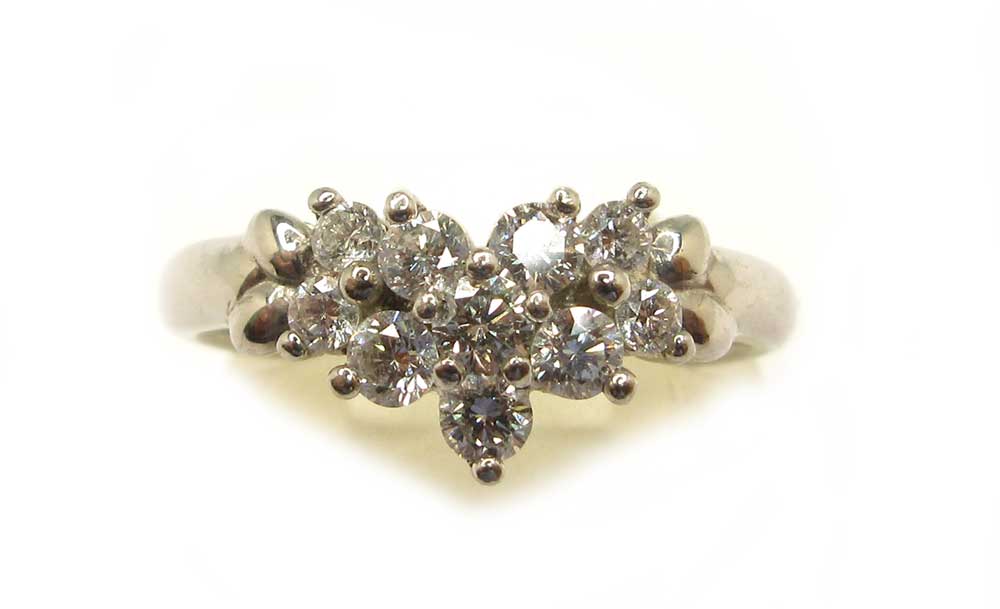 加工前のプラチナ製ダイヤリング