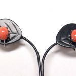 サンゴ(コーラル)付きプラチナ900製イヤリング正面画像