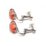 サンゴ(コーラル)付きプラチナ900製イヤリング横画像左向き二番画像